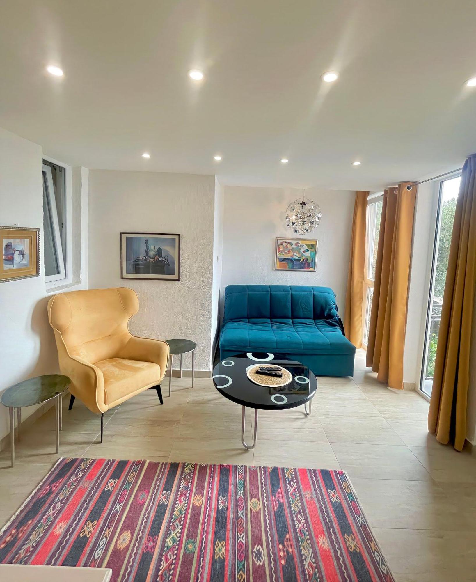 Apartments Kentera Lux Sveti Stefan Bilik gambar
