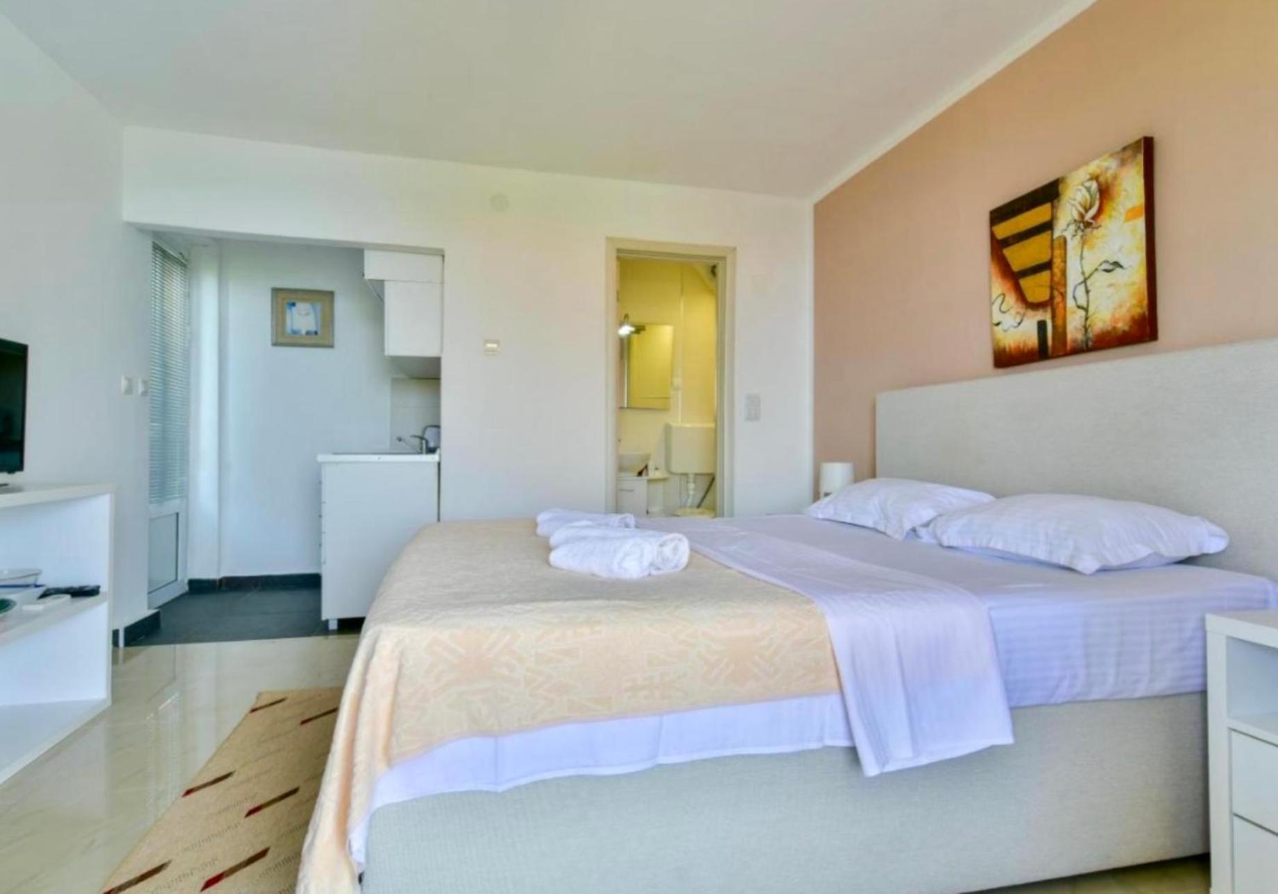 Apartments Kentera Lux Sveti Stefan Bilik gambar